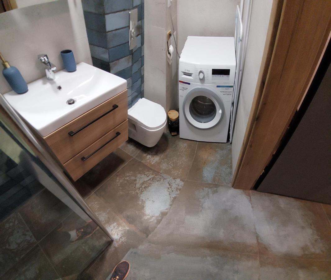 Buko Apartamenty Uniejow Luaran gambar